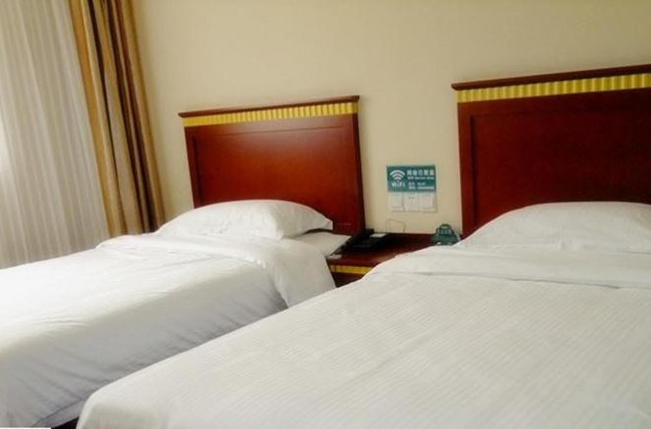 Greentree Inn Chongqing North Railway Station Express Hotel Zewnętrze zdjęcie